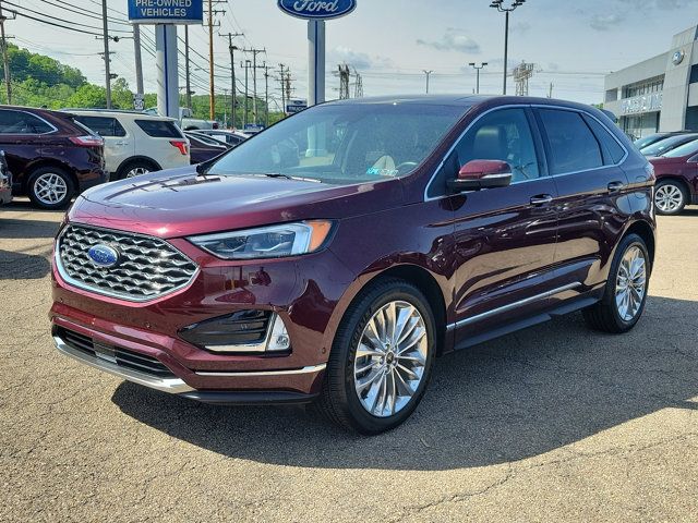 2020 Ford Edge Titanium