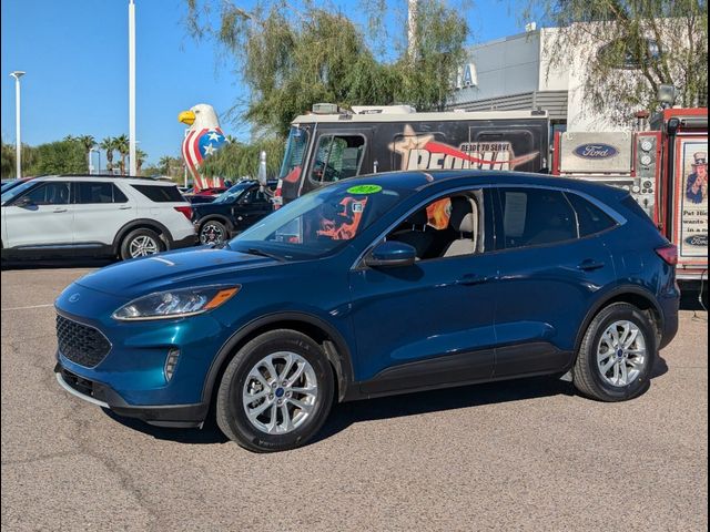 2020 Ford Escape SE