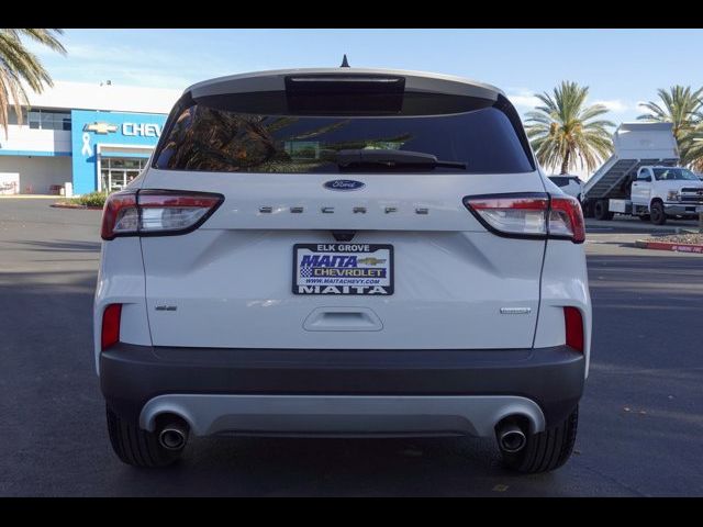 2020 Ford Escape SE