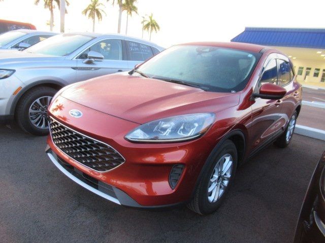 2020 Ford Escape SE