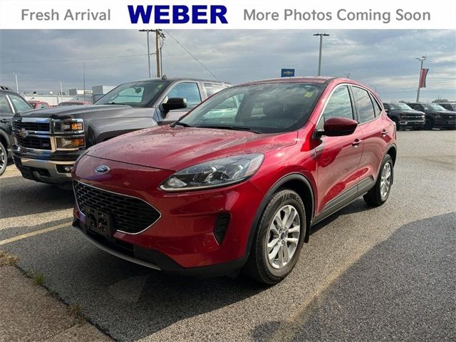 2020 Ford Escape SE