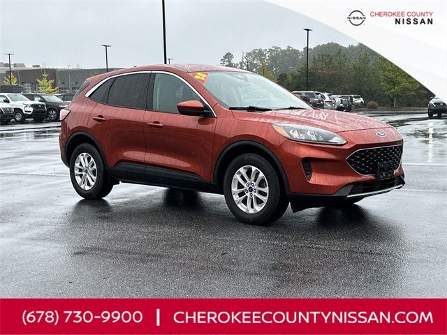 2020 Ford Escape SE