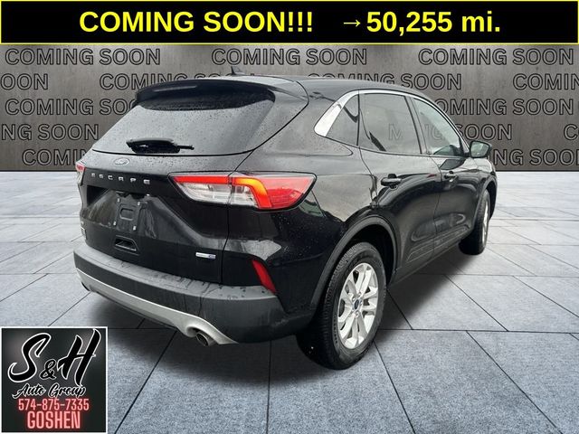 2020 Ford Escape SE