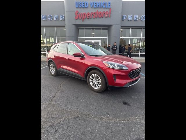 2020 Ford Escape SE