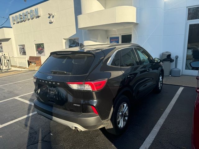 2020 Ford Escape SE