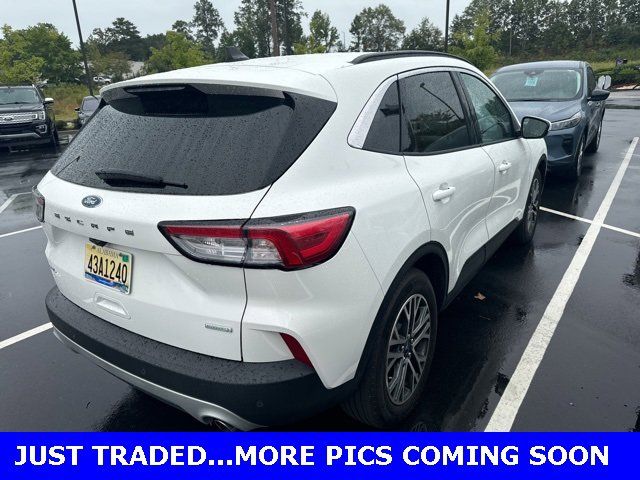 2020 Ford Escape SEL