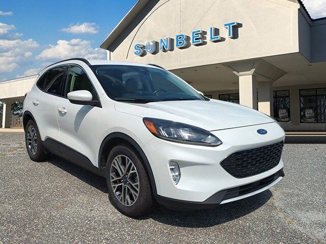 2020 Ford Escape SEL