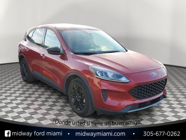 2020 Ford Escape Hybrid SE Sport