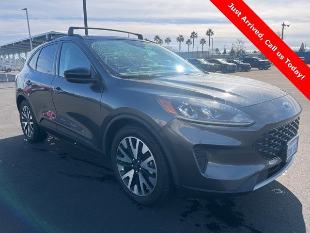 2020 Ford Escape Hybrid SE Sport