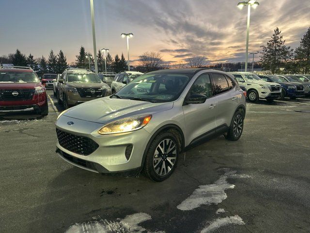 2020 Ford Escape Hybrid SE Sport