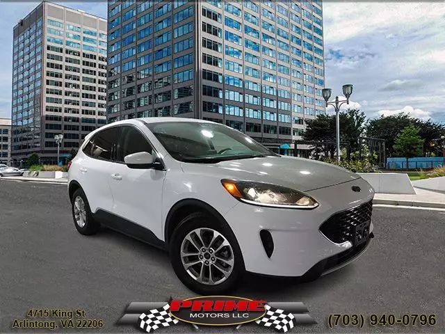 2020 Ford Escape SE