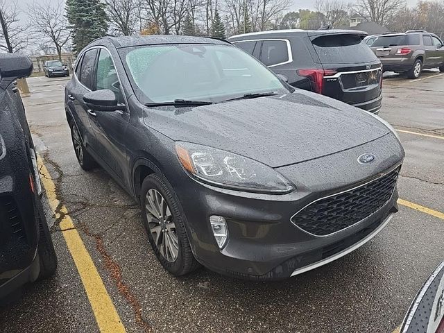 2020 Ford Escape Titanium