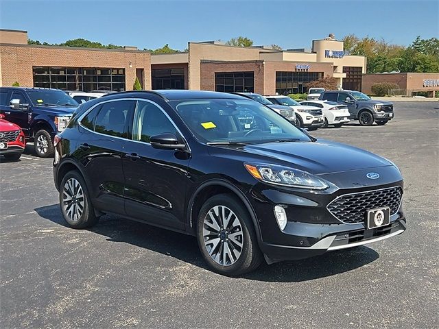 2020 Ford Escape Titanium