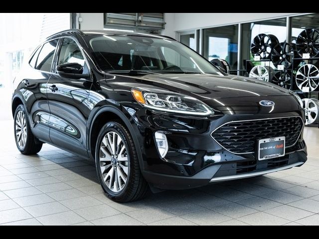 2020 Ford Escape Titanium