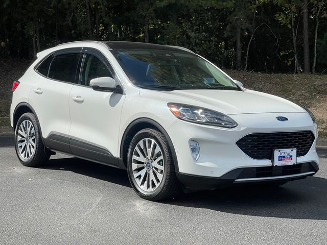 2020 Ford Escape Hybrid Titanium