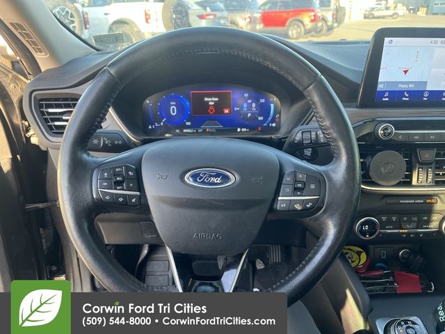 2020 Ford Escape Hybrid Titanium