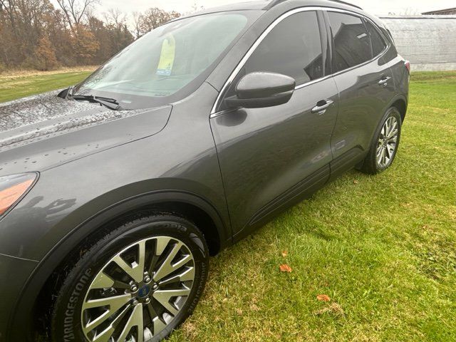 2020 Ford Escape Hybrid Titanium