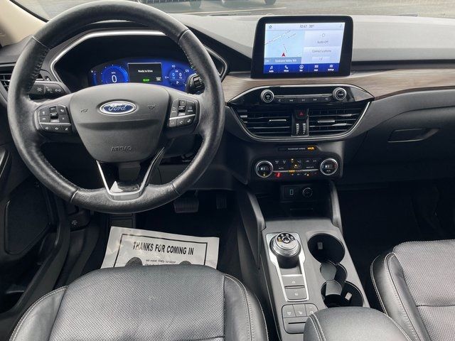 2020 Ford Escape Hybrid Titanium