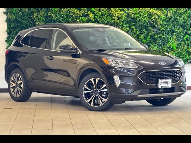 2020 Ford Escape Hybrid Titanium