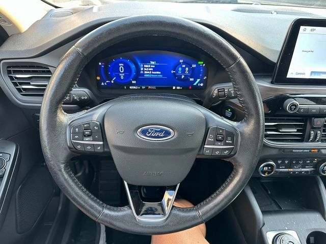 2020 Ford Escape Hybrid Titanium