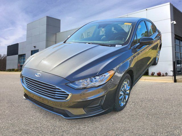 2020 Ford Fusion Hybrid SE