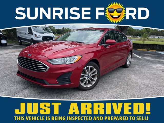 2020 Ford Fusion SE