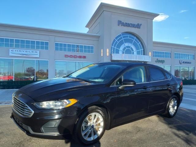 2020 Ford Fusion SE