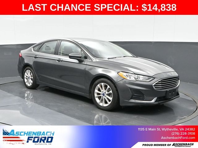 2020 Ford Fusion SE