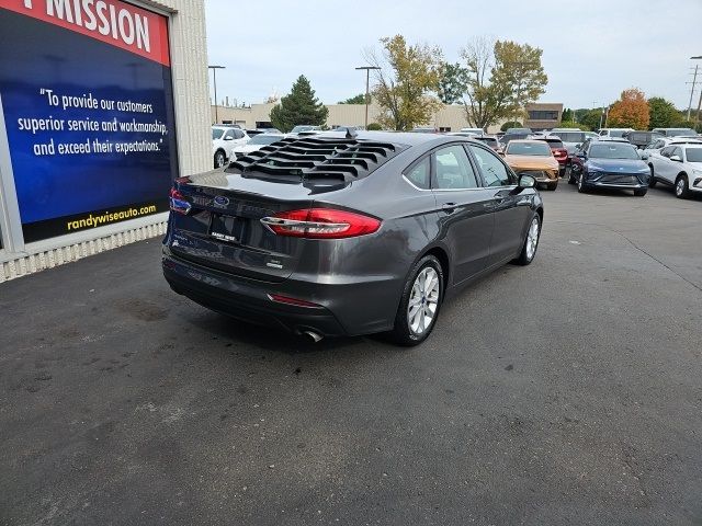 2020 Ford Fusion SE