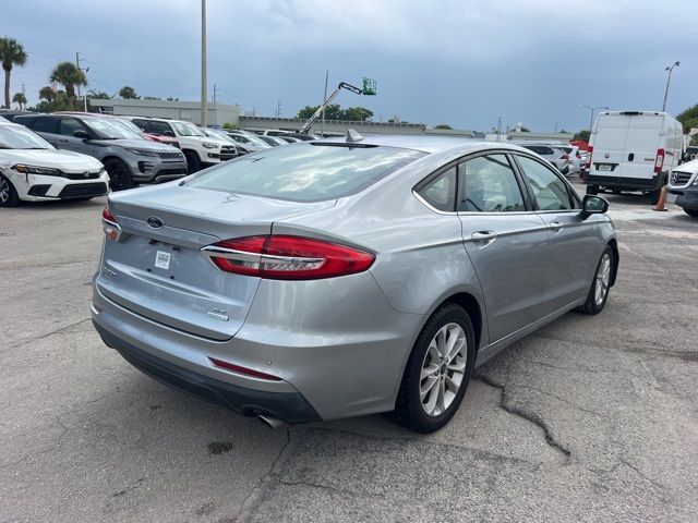 2020 Ford Fusion SE