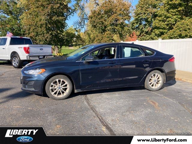 2020 Ford Fusion SE