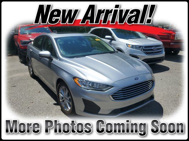 2020 Ford Fusion SE