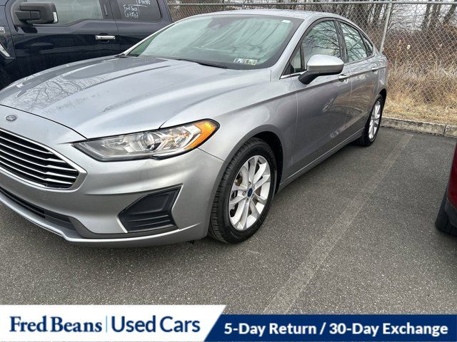 2020 Ford Fusion SE