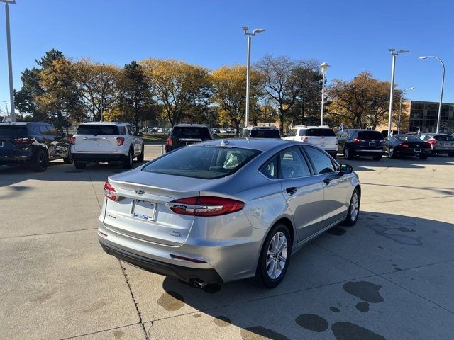 2020 Ford Fusion SE