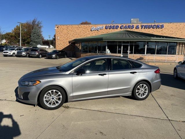 2020 Ford Fusion SE