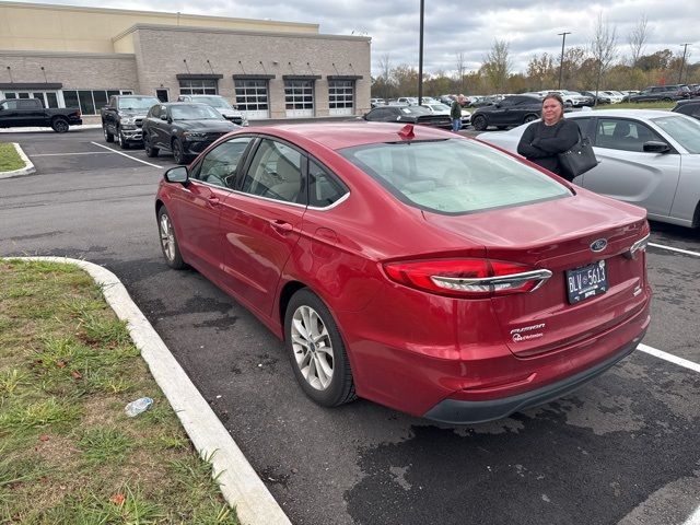 2020 Ford Fusion SE