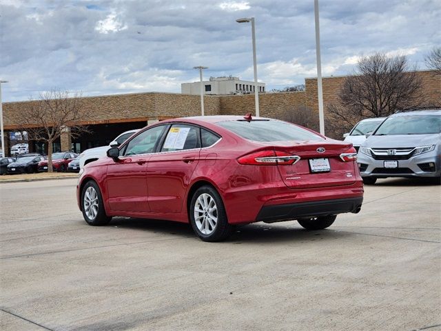 2020 Ford Fusion SE