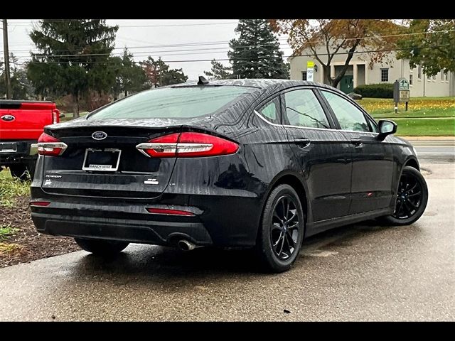 2020 Ford Fusion SE