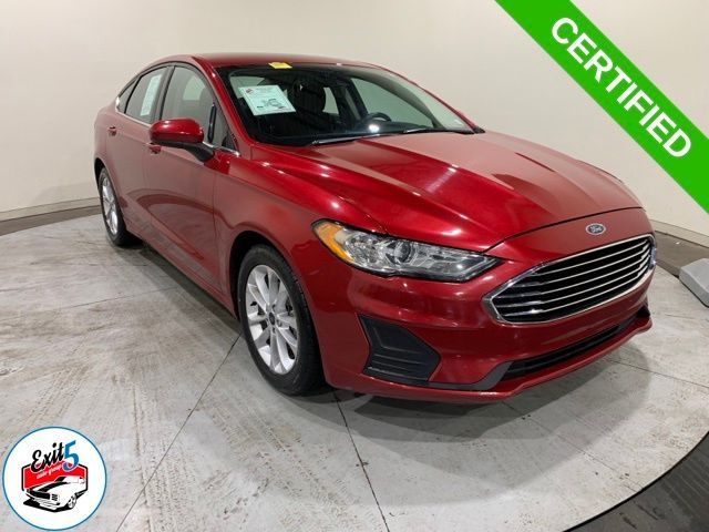 2020 Ford Fusion SE