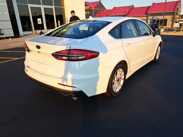 2020 Ford Fusion SE