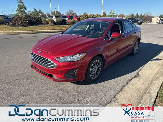 2020 Ford Fusion SE