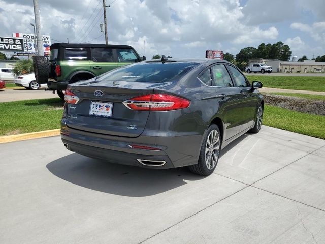 2020 Ford Fusion SE