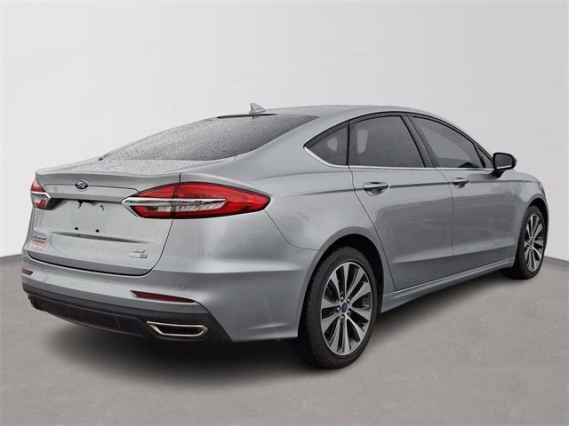 2020 Ford Fusion SE