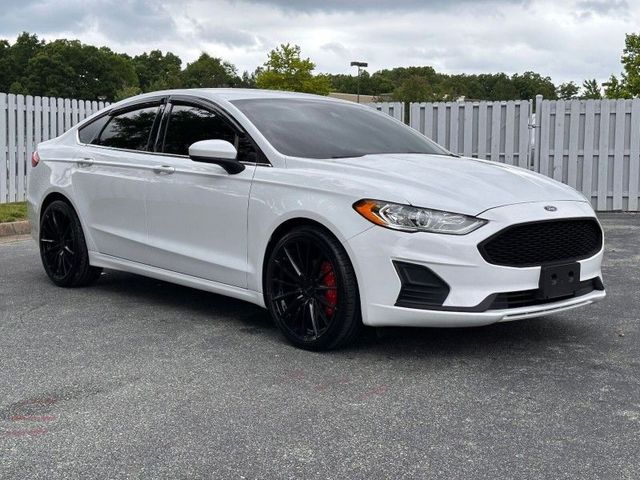 2020 Ford Fusion SE