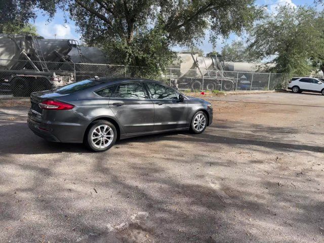 2020 Ford Fusion Hybrid SE