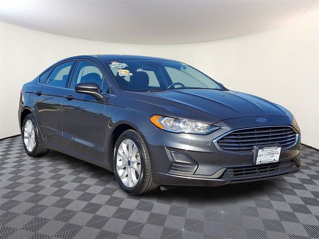 2020 Ford Fusion Hybrid SE