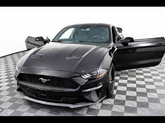 2020 Ford Mustang EcoBoost