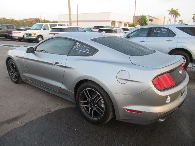 2020 Ford Mustang EcoBoost