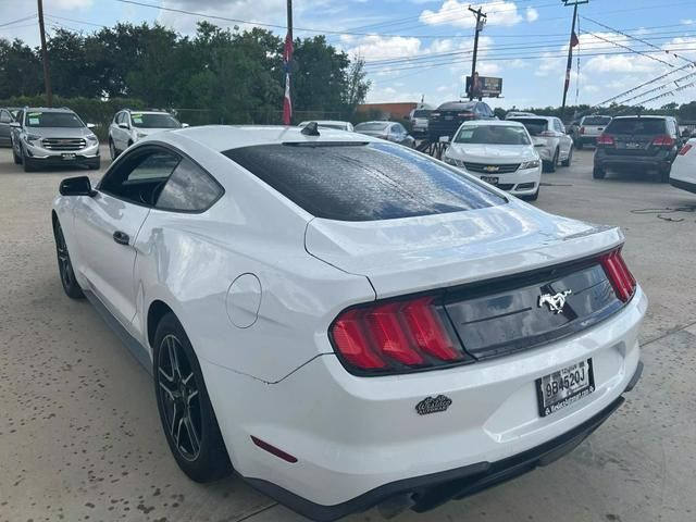 2020 Ford Mustang EcoBoost