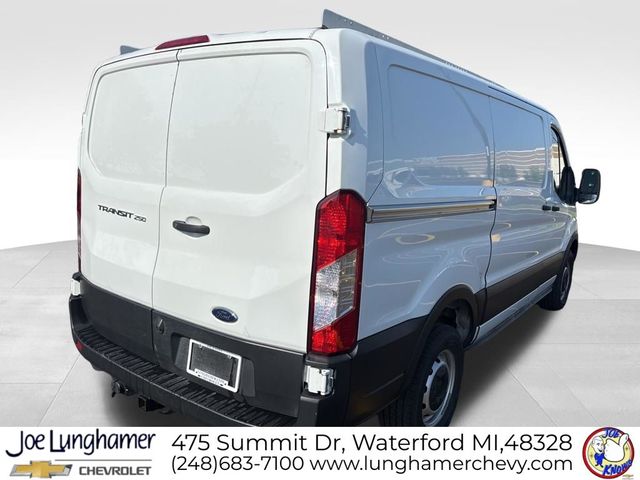 2020 Ford Transit Base